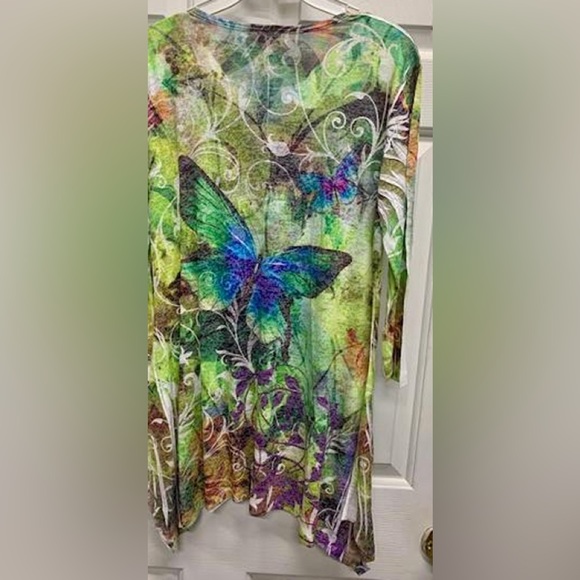Pretty butterfly forest tunic shirt 47-353 - Picture 2 of 3